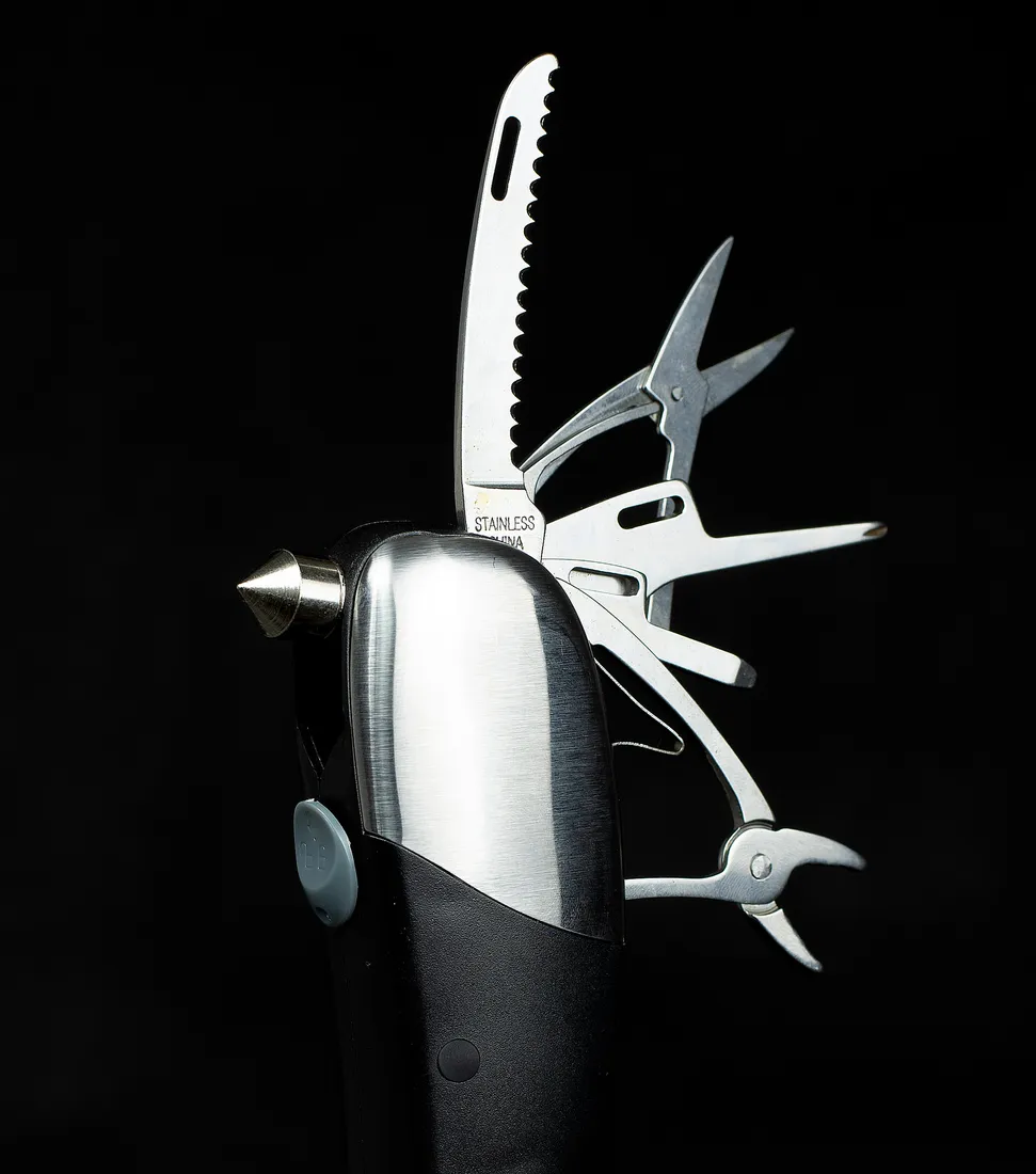 niezbednik-kierowcy-multitool-8w1-latarkaby-best-occasions-stan-nowy
