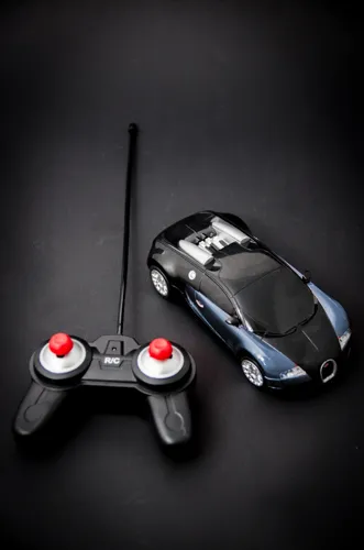 samochod-rc-bugatti-veyron-licencja-1-24-niebieskiby-best-occasions-stan-nowy