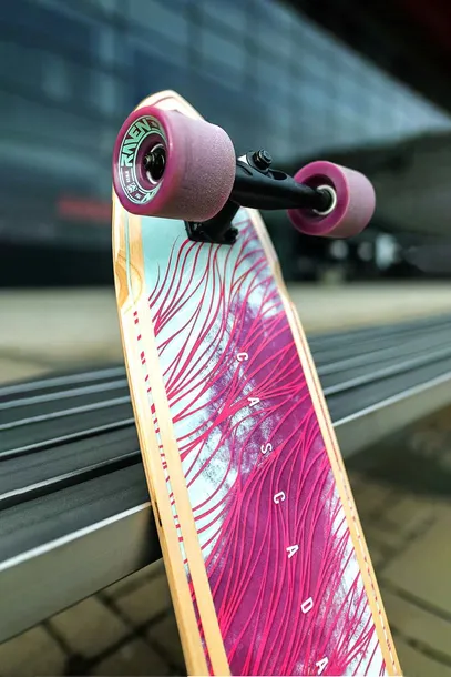 deskorolka-longboard-raven-cascada-abec9-wiek-dziecka-5-lat