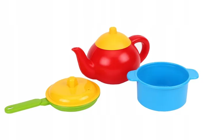 zestaw-kuchenny-rodzaj-naczynia-garnki-i-przybory