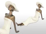 figurka-dama-siedzaca