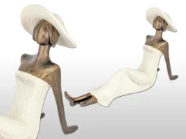figurka-dama-siedzaca