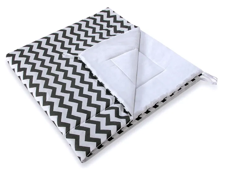 dwustronna-mata-do-tipi-chevron-czarny