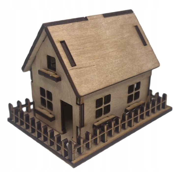 duzy-domek-z-plotkiem-ze-sklejki-11x8x8cm-las-3d