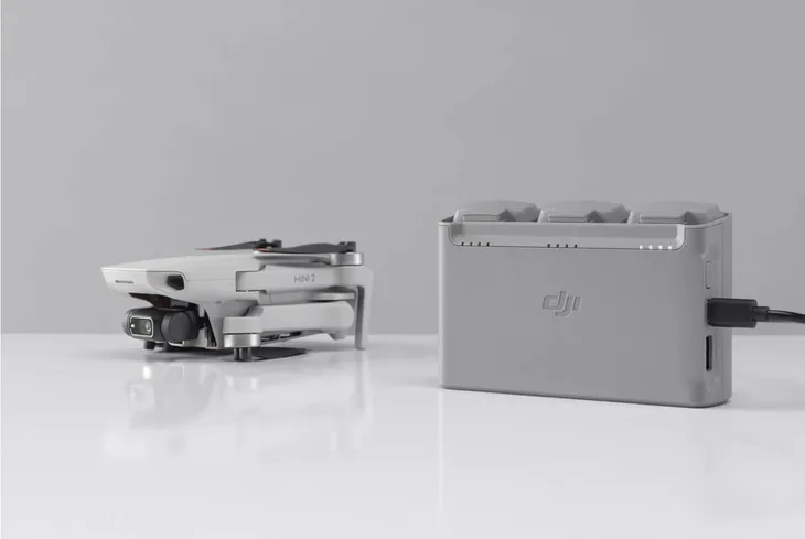 hub-ladowania-dji-mini-2-2-se-mini-se-wiek-12-lat