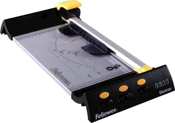 trymer-reczna-fellowes-waga-z-opakowaniem-1-601-kg