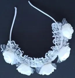 opaska-do-wlosow-biala-komunijna-kwiaty-komunia