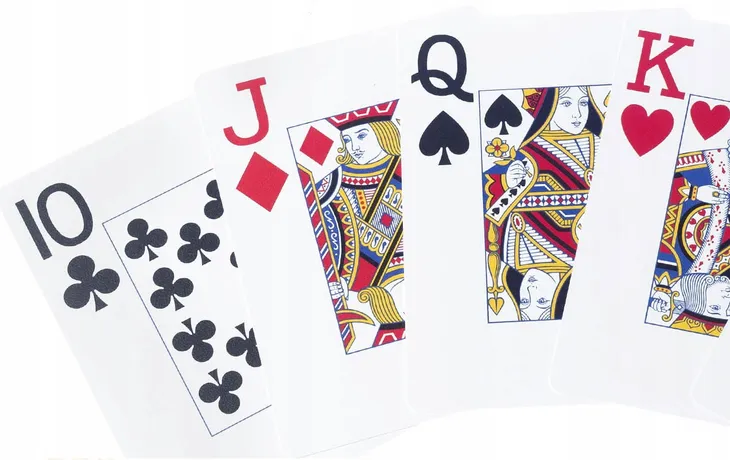 karty-do-gry-plastic-poker-czas-rozgrywki-dluzszy-niz-2-godziny
