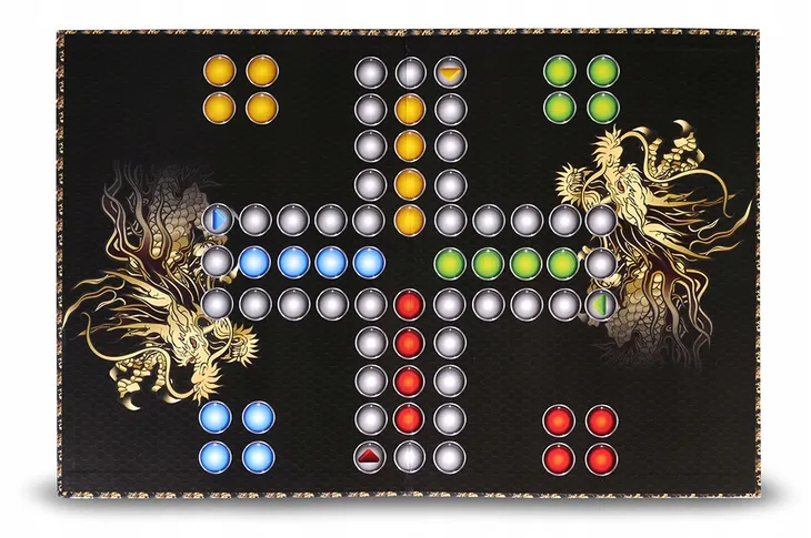 chinczyk-deluxe-fan-nazwa-chinczyk-deluxe