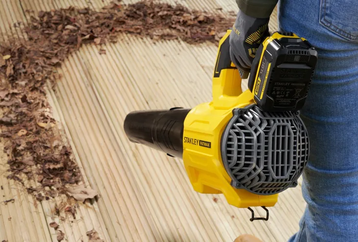 stanley-dmuchawa-v20-sfmcbl730b-wydajnosc-11-6-m3-min