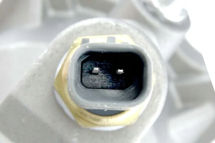 termostat-nty-ctm-ch-023-numer-katalogowy-oryginalu-fiat-k05047861aa-jeep-k05047861ac-jeep-k05047861ad