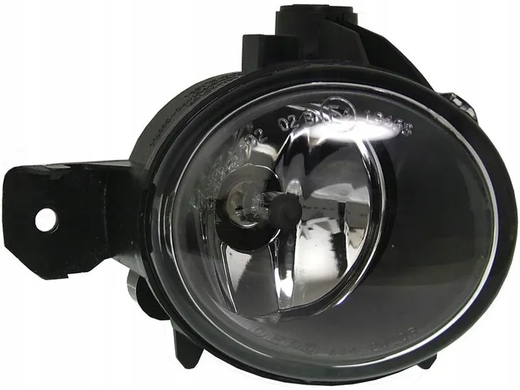 halogen-bmw-1-04-p-h11-x3-e83-06-tyc-19-0467-01-2-strona-zabudowy-prawa