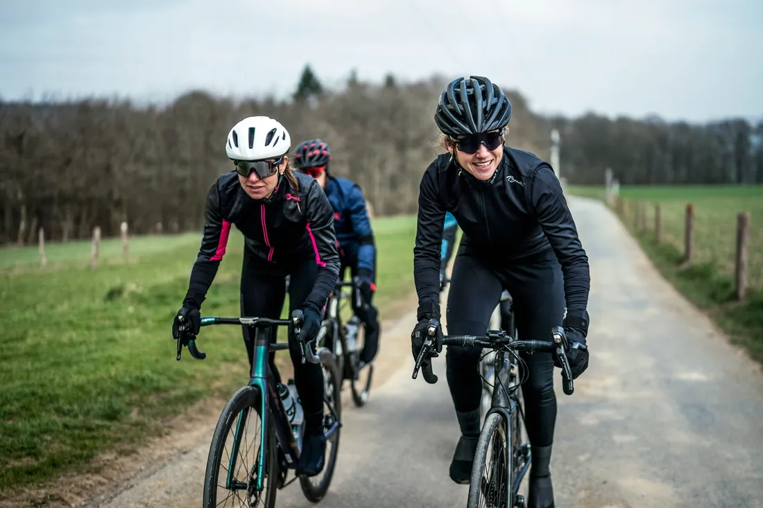rogelli-glory-damska-kurtka-rowerowa-softshell