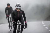 rogelli-contenta-damska-kurtka-rowerowa-wlasciwosci-elementy-odblaskowe-ochrona-uv-oddychajace-odprowadzajace-wilgoc-szybkoschnace-termiczne-wiatroszczelne-wodoszczelne