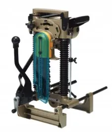 makita-dlutownica-lancuchowa-1140w-7104l