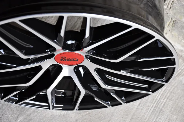 mam-rs4-19-5x112-bfp-726-szerokosc-felgi-8-5