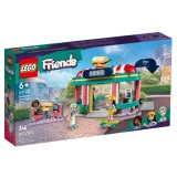 friends-bar-w-heartlake