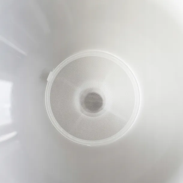 lejek-plastikowy-bialy-o10-cm-waga-z-opakowaniem-0-1-kg
