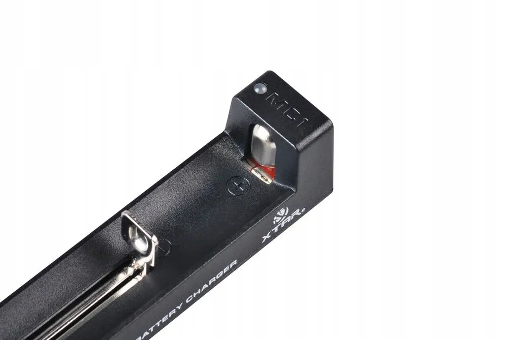 ladowarka-do-akumulatorow-18650-xtar-mc1-stan-nowy