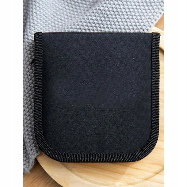 zestaw-krawiecki-70-elementow-elementy-zestawu-agrafki-igly-miara-naparstek-nawlekacz-nici-nozyczki-inne