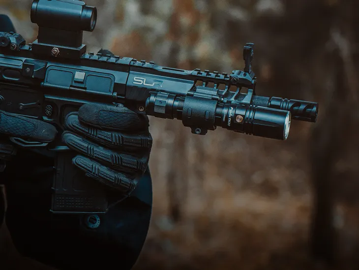 latarka-laserowa-fenix-tk30-stan-nowy