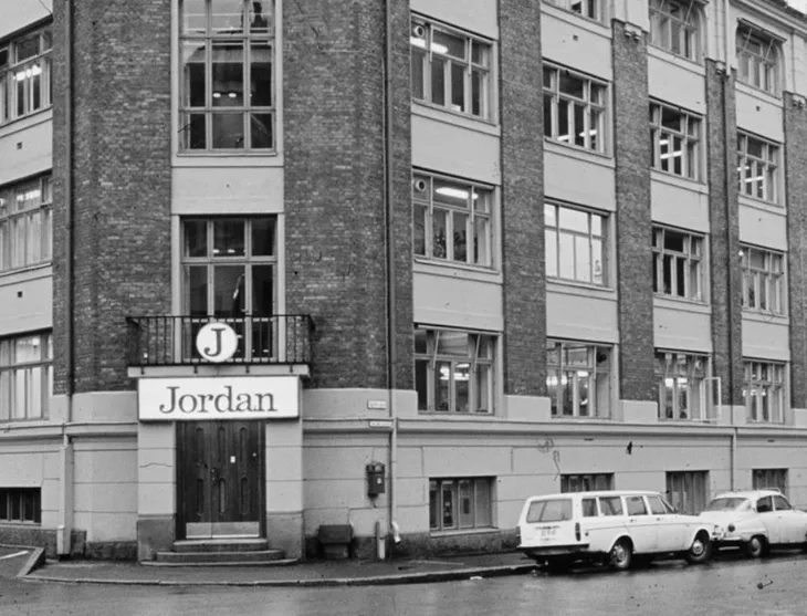 jordan-pasta-do-zebow-75ml-gum-protector-przeznaczenie-ochrona-dziasel-ochrona-szkliwa-oczyszczanie-dla-doroslych