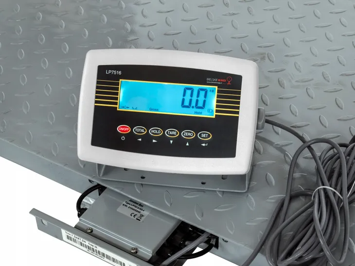 waga-inwentarzowa-platformowa-bydla-krow-bykow-swin-15x20m-3t-3000kg-maksymalne-obciazenie-3000-kg