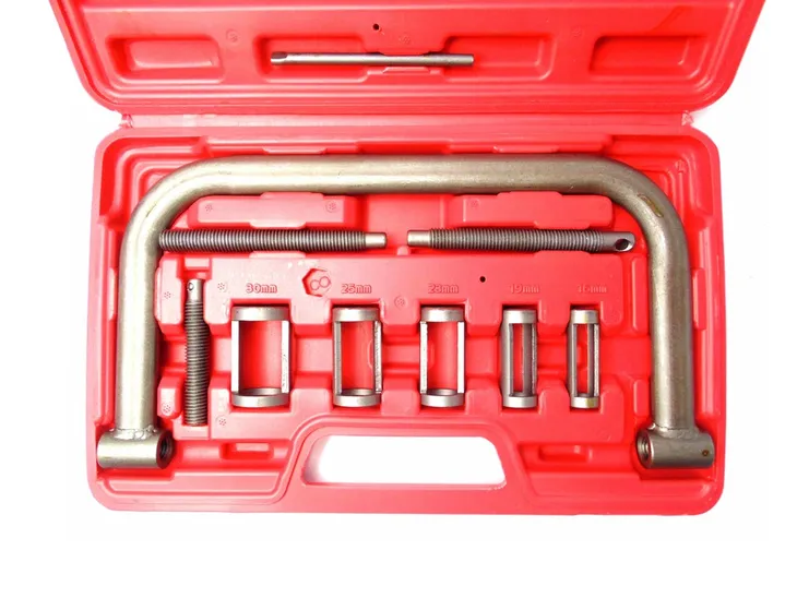 zestaw-do-demontazu-silvertools-10461-waga-z-opakowaniem-1-3-kg
