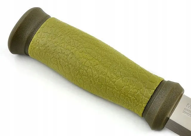 noz-turystyczny-morakniv-2000-olive-waga-z-opakowaniem-1-kg