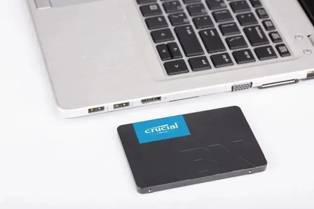 crucial-bx500-500gb-interfejs-sata-iii