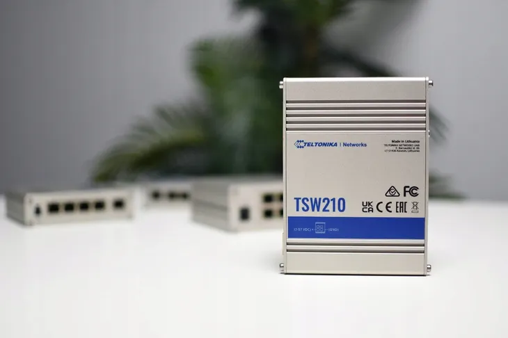 switch-teltonika-tsw210-8x-gigabit-ethernet-liczba-portow-8-stan-nowy