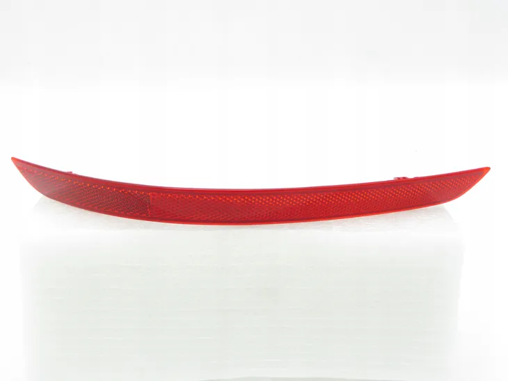 odblask-vw-caddy-iv-15-l-red-tyc-17-11008-00-2-numer-katalogowy-oryginalu-vw-2k5945105b-vw-2k5945105d