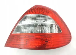 tyc-lampa-zespolonych-swiatel-tylnych-tyc-11-11787-06-9