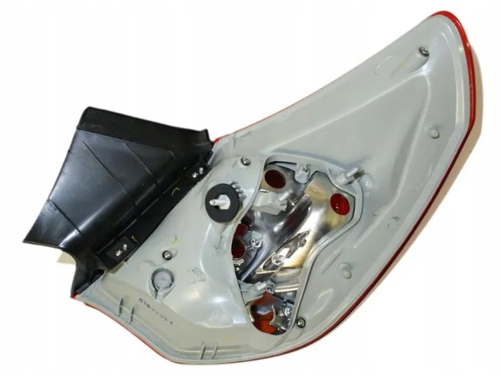 lampa-tyl-strona-zabudowy-lewa