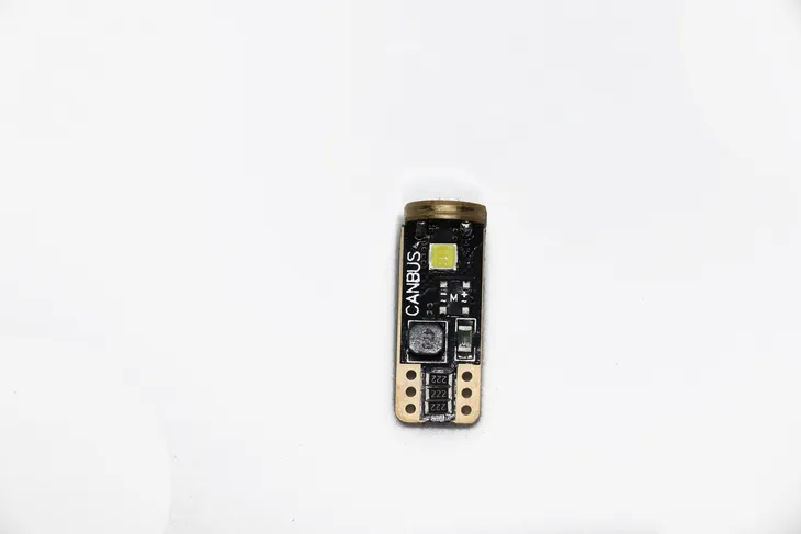 zarowki-marba-light-w5w-2-szt-podstawa-w2-1x9-5d