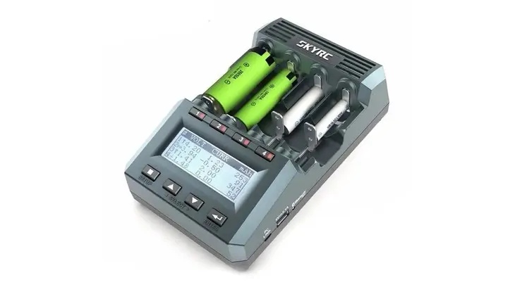 ladowarka-skyrc-mc3000-aa-aaa-kod-producenta-sk-100083