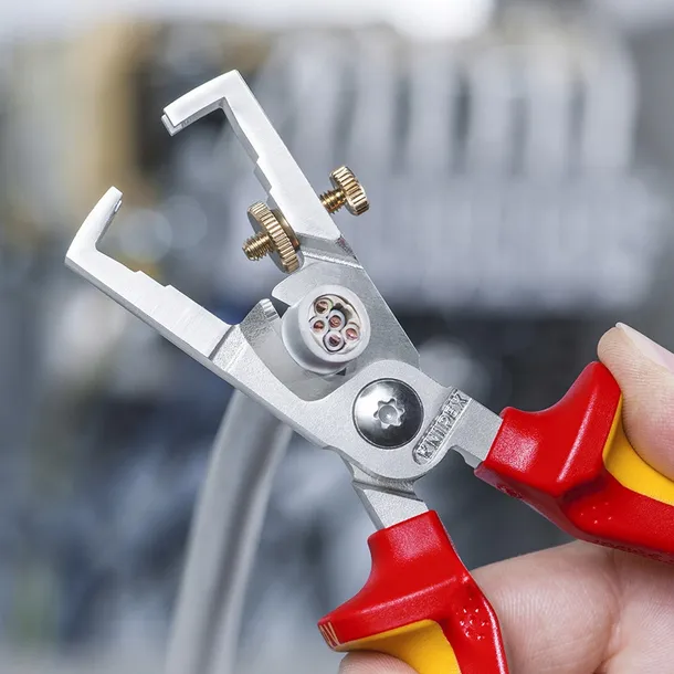 szczypce-knipex-1366180-rodzaj-szczypce