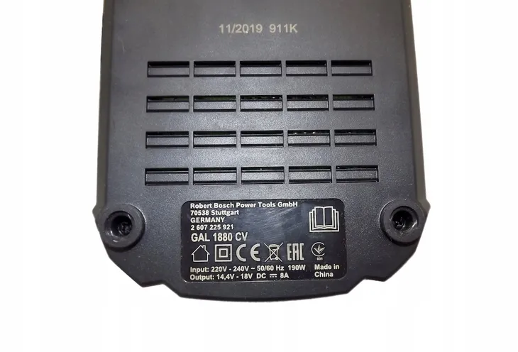 bosch-ladowarka-gal-1880-cv-kod-producenta-1600a00b8g-waga-z-opakowaniem-0-83-kg