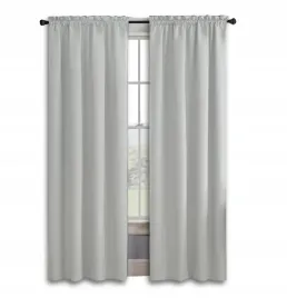 zaslony-na-zabki-140x250-na-tasmie-blackout-2-szt