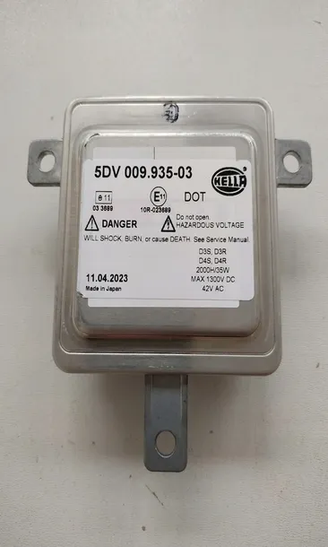 sterownik-ksenon-12v-numer-katalogowy-czesci-5dv-009-935-031