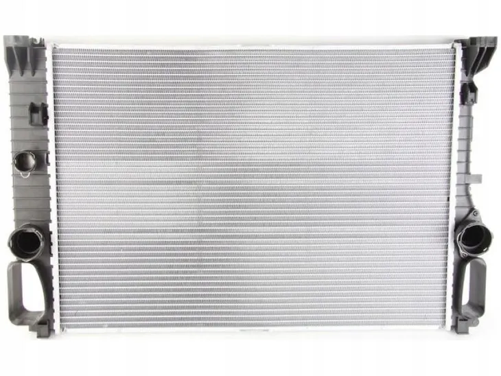 chlodnica-nissens-62796a-producent-czesci-nissens