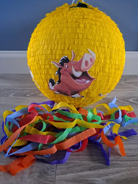 piniata-urodzinowa-duza-88-cm-krol-lew-kij-gratis-konfetti-stan-nowy