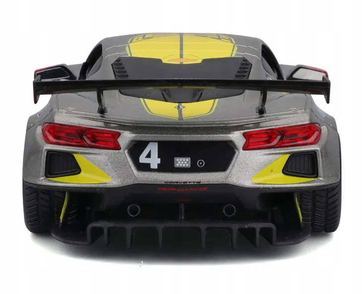 chevrolet-corvette-2020-silver-1-24-bburago-waga-z-opakowaniem-0-5-kg