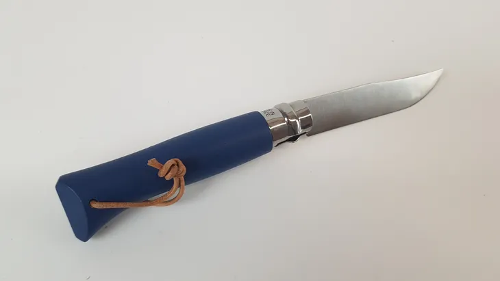 noz-turystyczny-opinel-model-colorama-burgundy