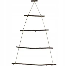 choinka-drewniana-wiszaca-swiateczne-ozdoby-dekoracja-podklad-drewno-drzwi