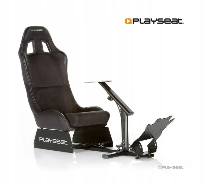 fotel-gamingowy-playseat-evolution-alcantara-funkcje-dodatkowe-podnozek