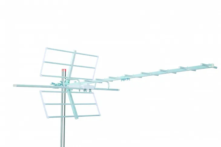 technisat-antena-kierunkowa-technicombo-uhdt-a