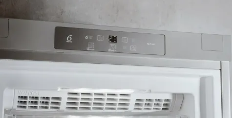 zamrazarka-wolnostojaca-whirlpool-uw8f2yxbif2-waga-produktu-69-kg