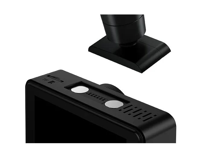wideorejestrator-navitel-r980-4k-zlacza-czytnik-kart-pamieci