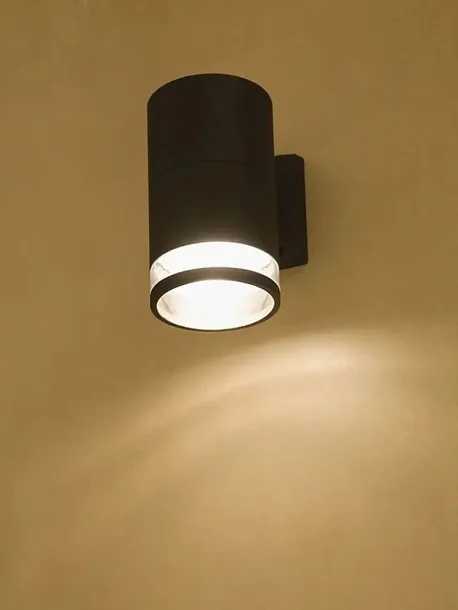 rock-3405-material-dominujacy-metal